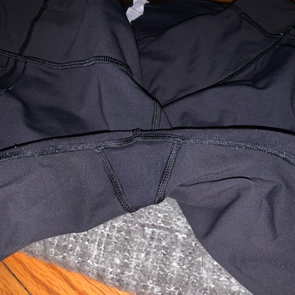 Lululemon Cropped Black Leggings - Picture 5 of 5